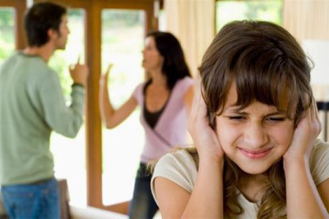 &Aacute;m ảnh chuyện của bố mẹ, t&ocirc;i kh&ocirc;ng muốn lấy chồng - Ảnh 1.