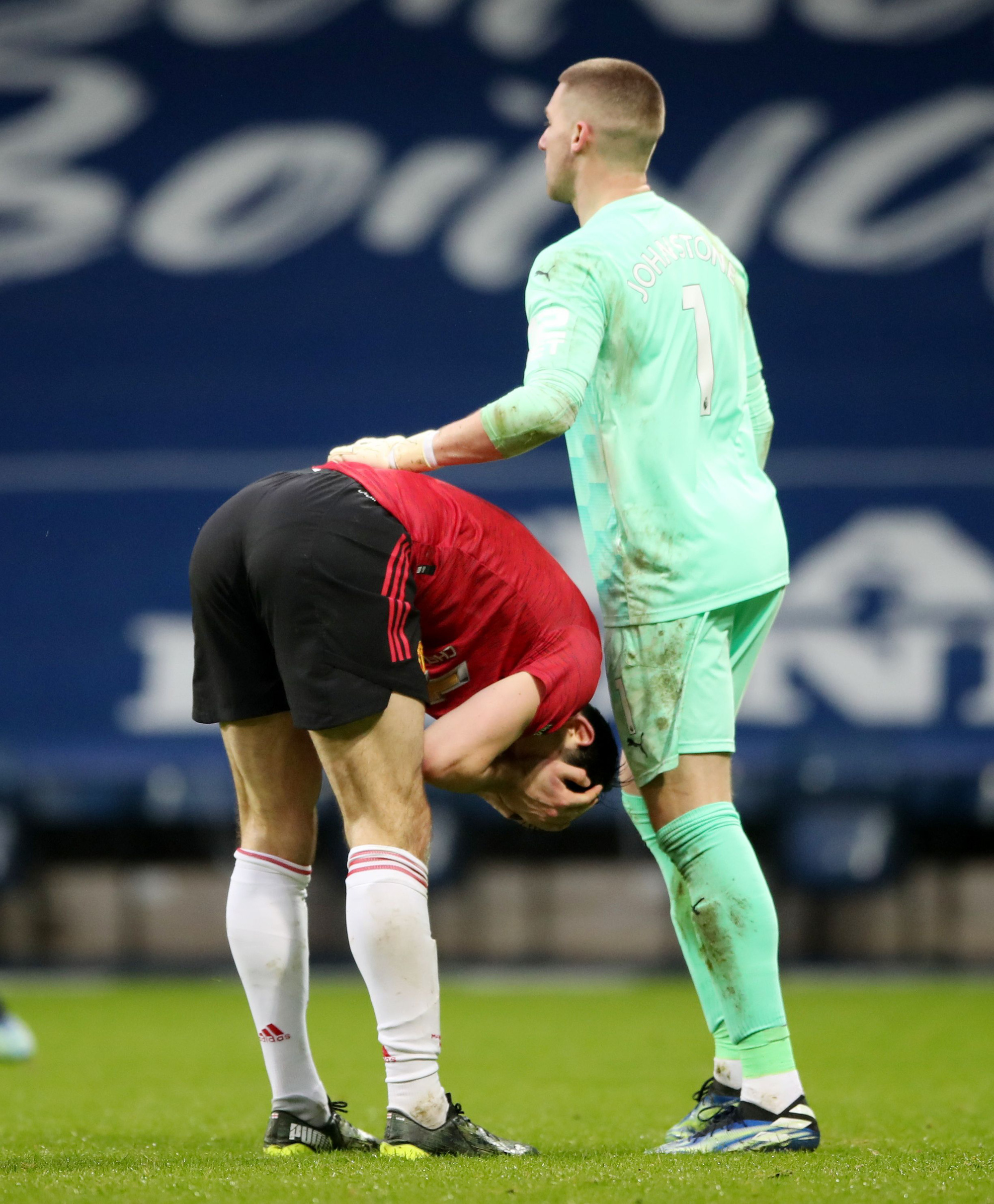 Trọng t&agrave;i giải cứu chủ nh&agrave;, Man United mất điểm cay đắng trước West Brom - Ảnh 10.