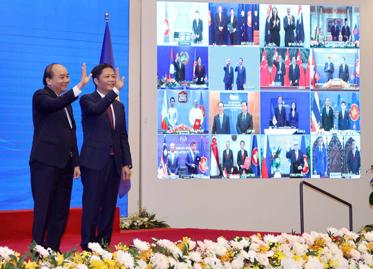 Những khoảng khắc đáng nhớ của đối ngoại 2020 - Ảnh 12.