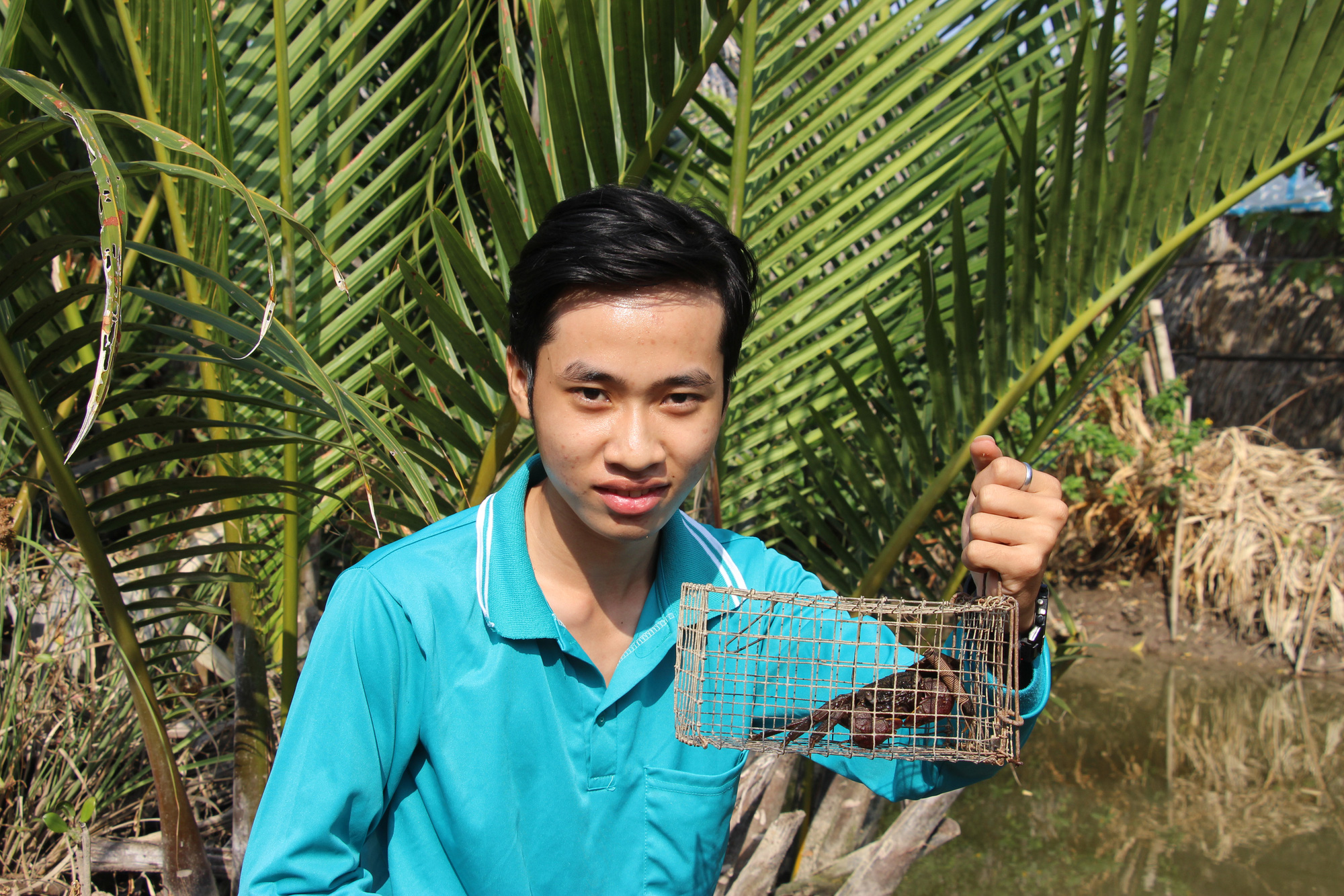 Đã mắt xem nông dân Cà Mau dùng “tuyệt chiêu” bắt ba khía - Ảnh 8.