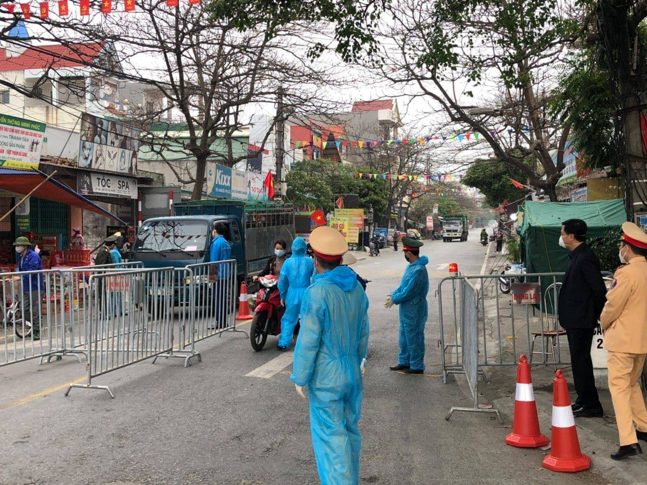 3 thanh niên Hải Phòng "thông chốt" kiểm dịch sang Hải Dương để tìm phòng hát