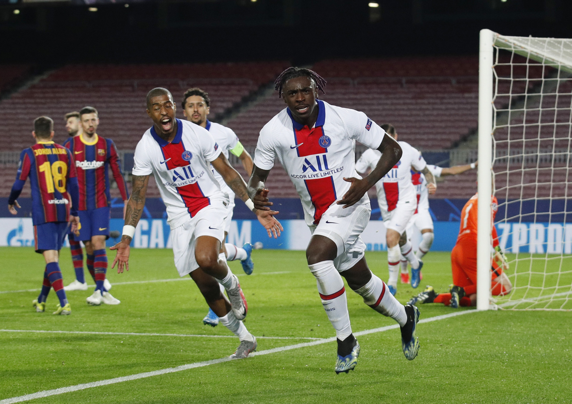 Champions League: Khó khăn vây bủa "đại gia" Barcelona