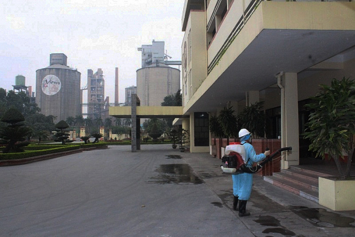 Một công nhân mắc Covid-19, Công ty Xi măng Hoàng Thạch bị phong tỏa