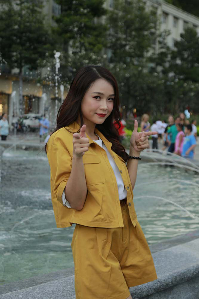 Sau chia sẻ bạn trai phải c&oacute; 30-40 tỉ, hotgirl Sam thừa nhận vẫn độc th&acirc;n - Ảnh 1.