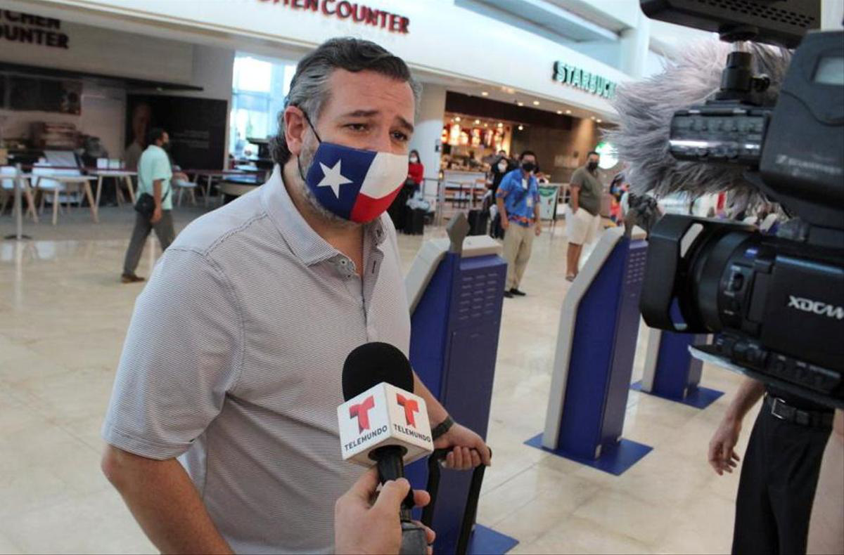 Thượng nghị sĩ Texas bị "ném đá" vì đi nghỉ mát giữa thời tiết khắc nghiệt