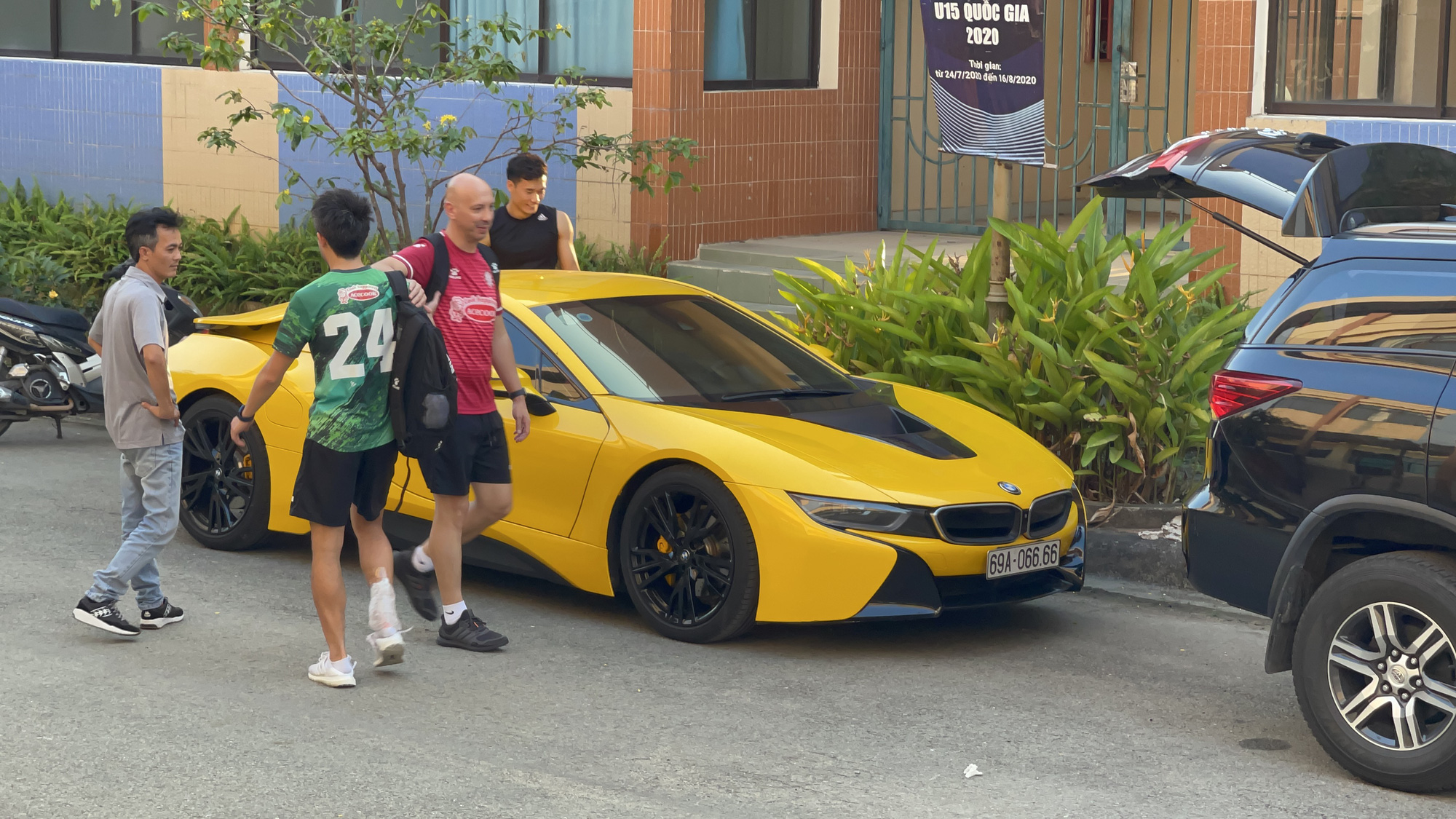 S&acirc;n Th&agrave;nh Long chờ thay da đổi thịt sau khi b&agrave;n giao cho S&agrave;i G&ograve;n FC - Ảnh 8.