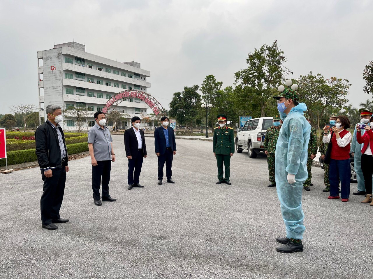 Kh&ocirc;ng ghi nhận ca mắc Covid-19 mới, Hải Dương đưa v&agrave;o hoạt động Bệnh viện d&atilde; chiến số 3 - Ảnh 2.