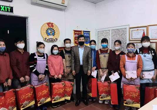 Hà Nội: Đoàn viên khó khăn an tâm đón Tết