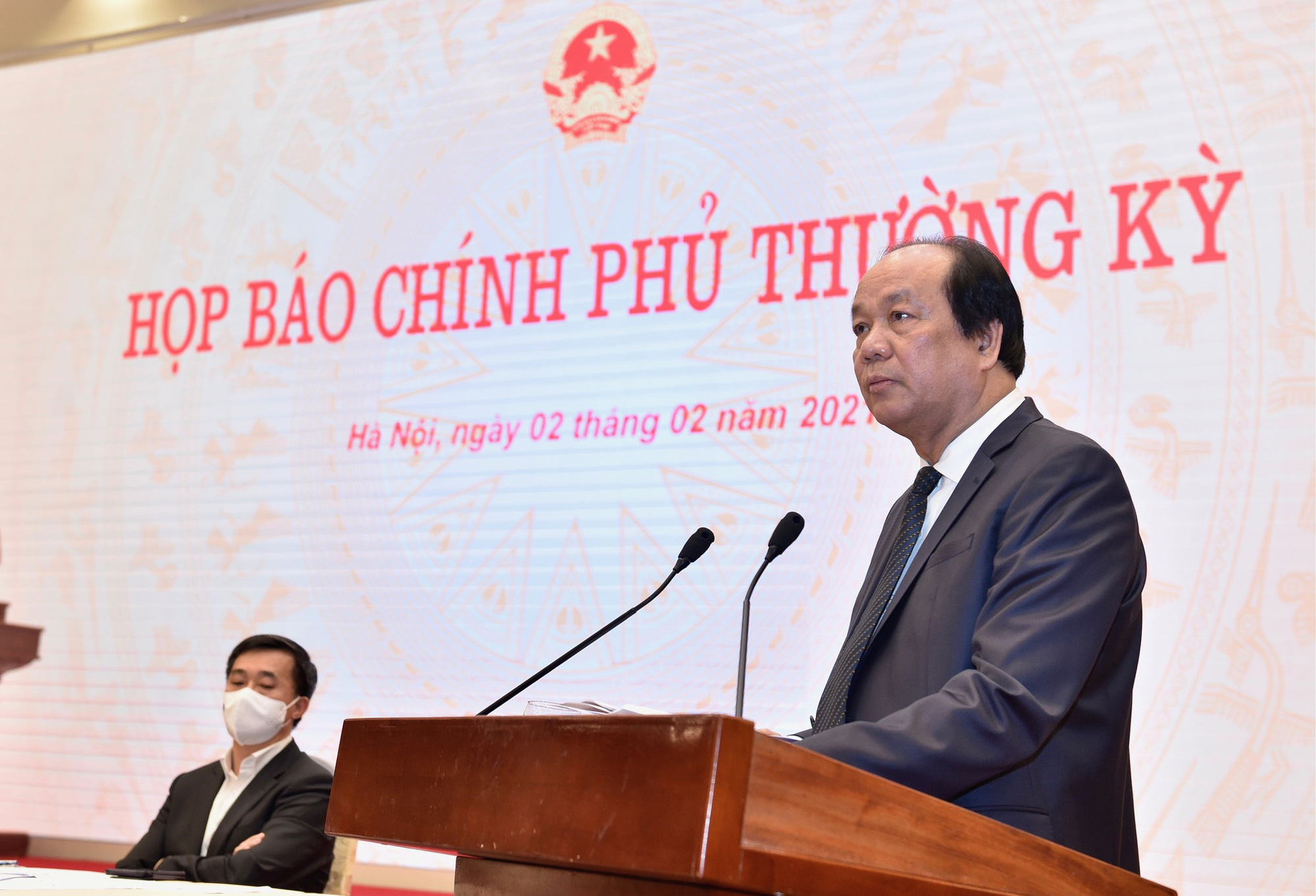 Thành viên Chính phủ không còn là "Uỷ viên Trung ương" vẫn làm việc hết sức mình