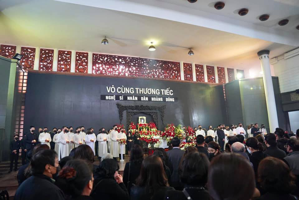 Lời chia tay đầy nước mắt ngày tiễn biệt NSND Hoàng Dũng - Ảnh 3.