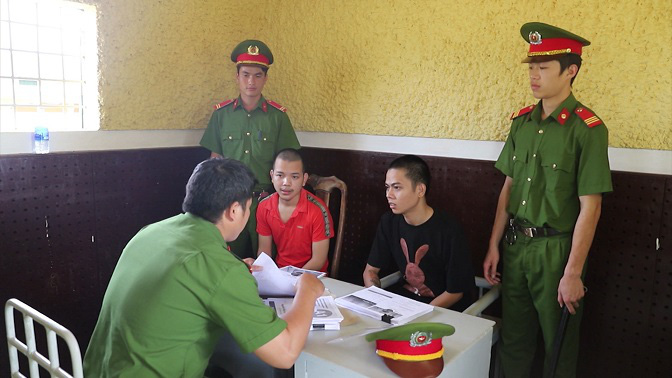 Đề nghị truy tố 51 đối tượng trong đường dây làm giả bằng lái xe "khủng"