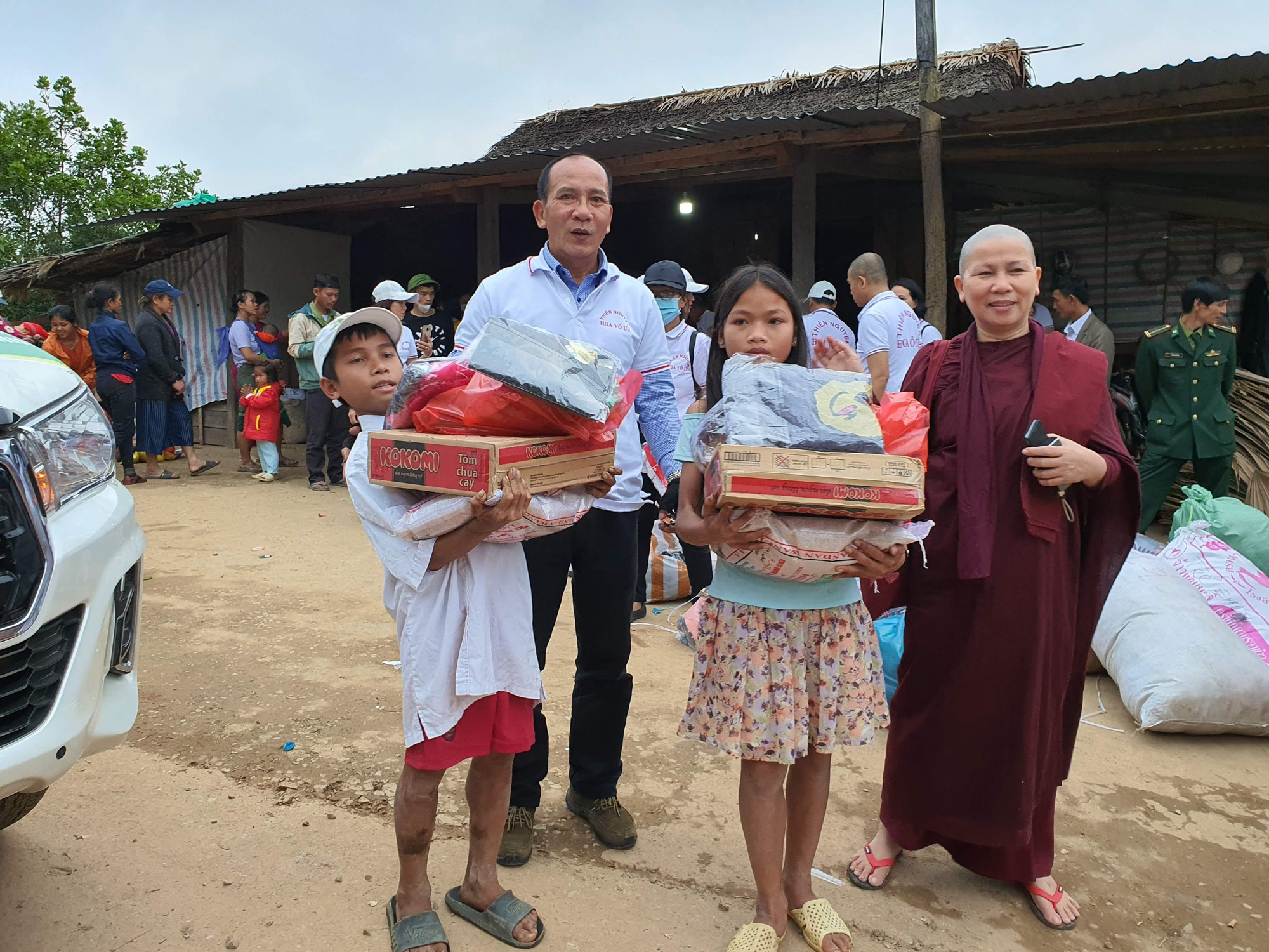 "Làm báo cùng Báo Người Lao Động": Ngày xuân đến với vùng biên