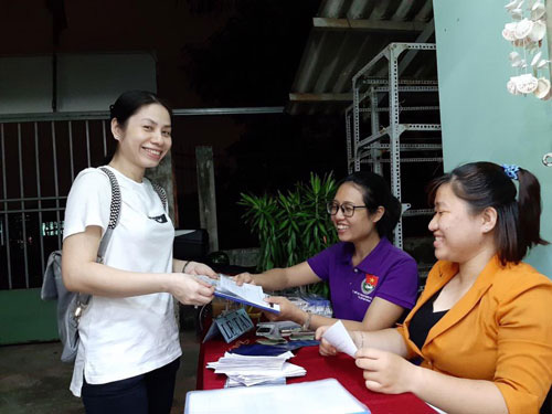 Dạy ngoại ngữ miễn phí cho công nhân