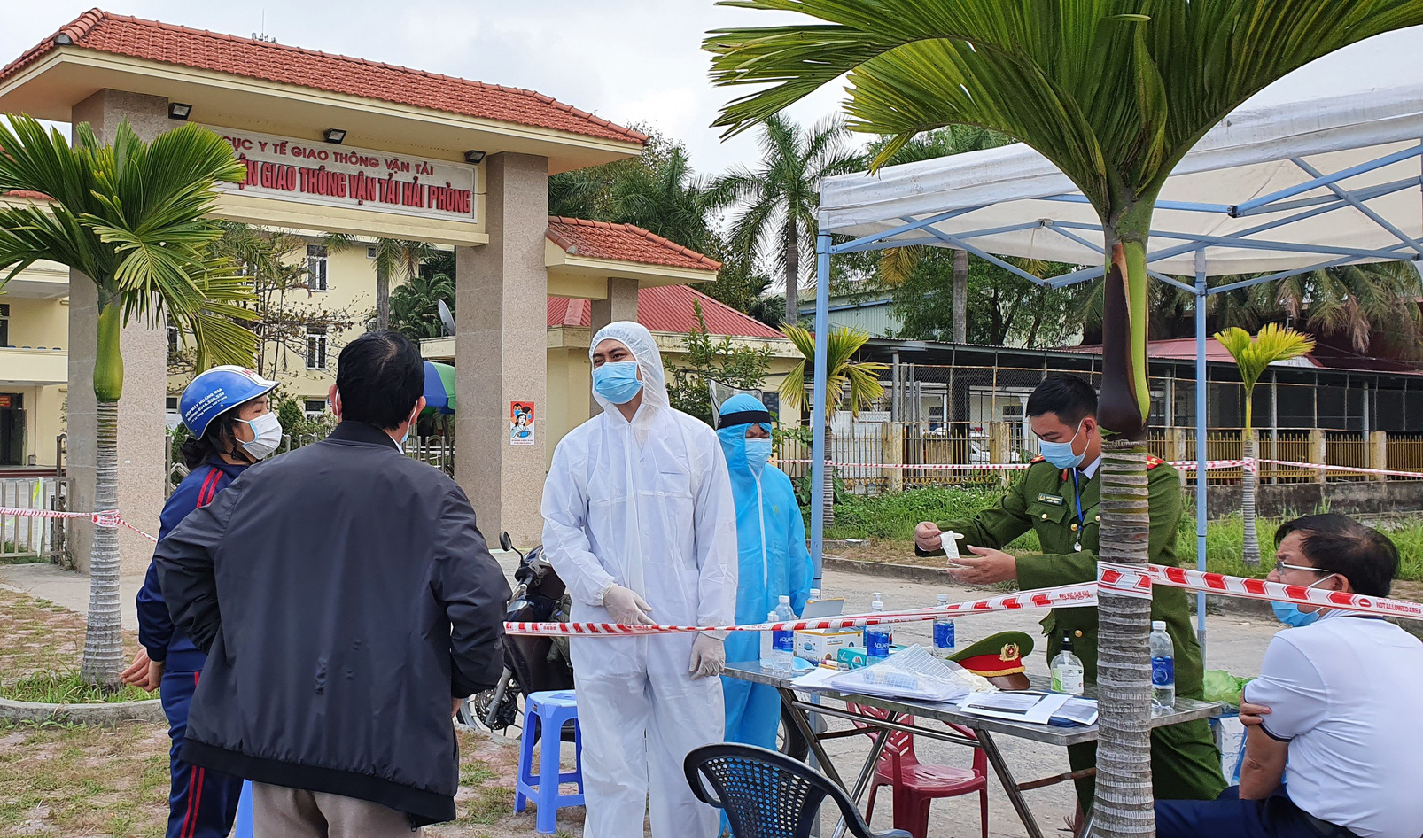 Nữ điều dưỡng nhiễm SARS-CoV-2 chưa rõ nguồn lây, Ban Thường vụ Thành ủy Hải Phòng họp khẩn