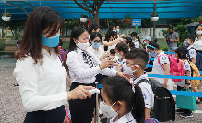 51/63 tỉnh, th&agrave;nh cho học sinh đi học trở lại - Ảnh 1.