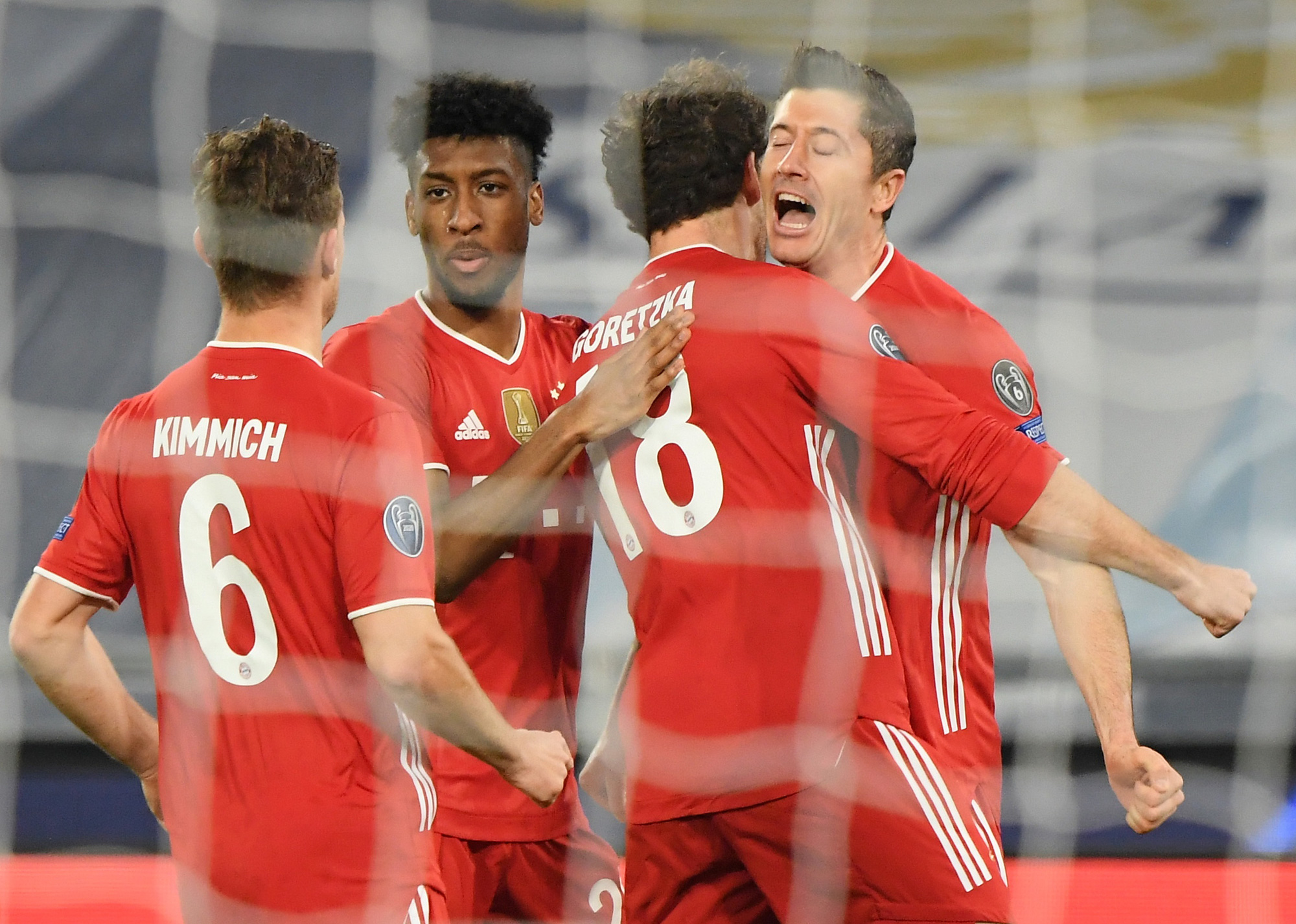 Bayern Munich dội mưa bàn thắng, chủ nhà Lazio thua tan tác