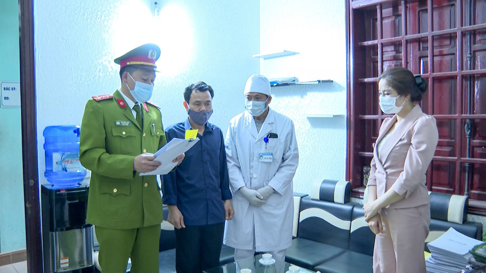Chiêu trò "rút ruột" tiền bảo hiểm y tế của nữ giám đốc