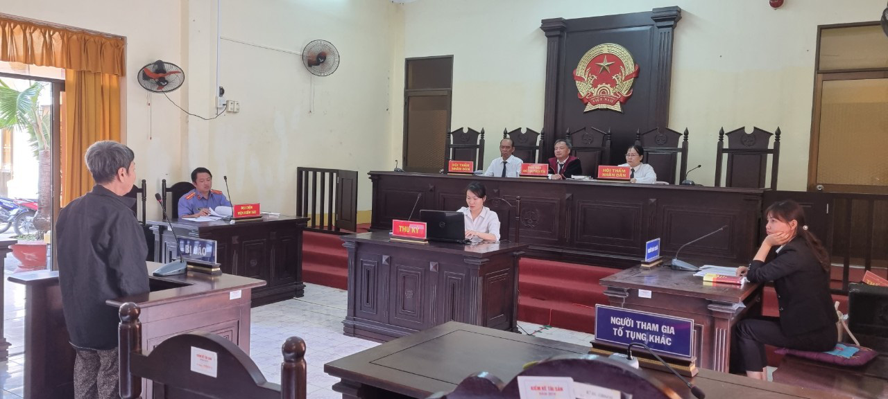 Bi kịch người mẹ ngh&egrave;o ch&eacute;m con t&acirc;m thần v&igrave; sợ đi giết h&agrave;ng x&oacute;m - Ảnh 3.
