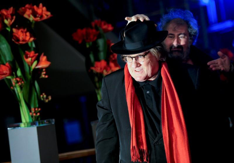 Tài tử Pháp Gerard Depardieu bị tố cáo hiếp dâm - Ảnh 2.