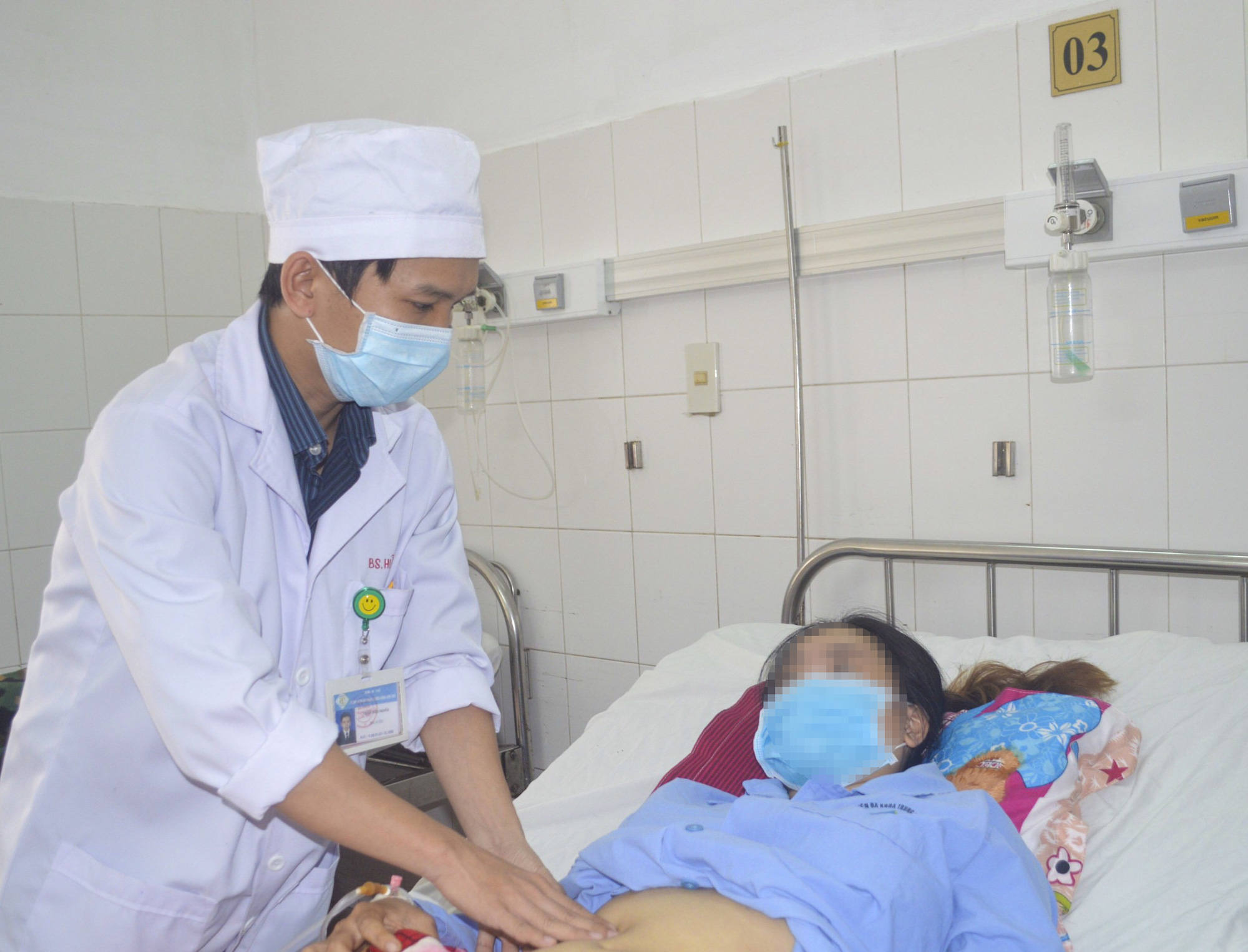Nhờ ống thông siêu nhỏ, cô gái bị tai nạn nguy kịch được cứu sống ngoạn mục - Ảnh 2.
