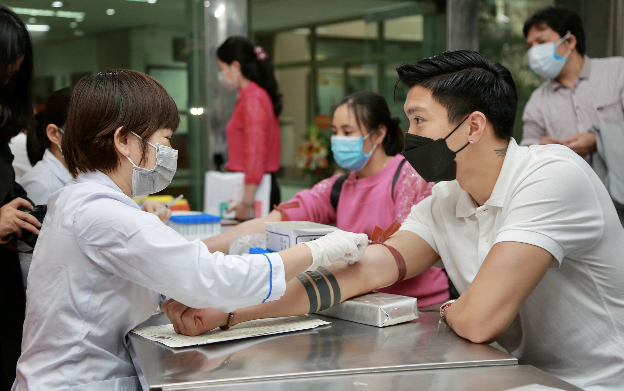 Đo&agrave;n Văn Hậu lần đầu chia sẻ những giọt m&aacute;u để gi&uacute;p đỡ những người đang cần&rdquo; - Ảnh 3.