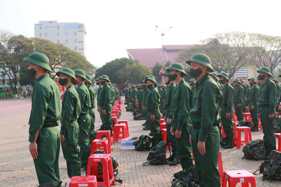 Nữ tân binh: Nghĩa vụ bảo vệ Tổ quốc không chỉ của riêng nam giới - Ảnh 5.