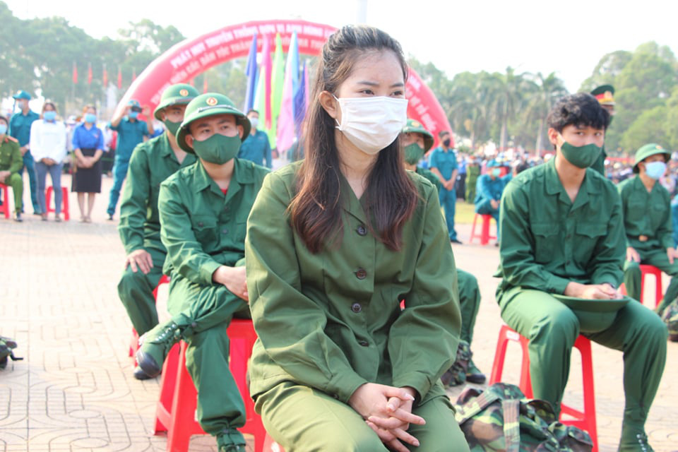 Nữ tân binh: "Nghĩa vụ bảo vệ Tổ quốc không chỉ của riêng nam giới"