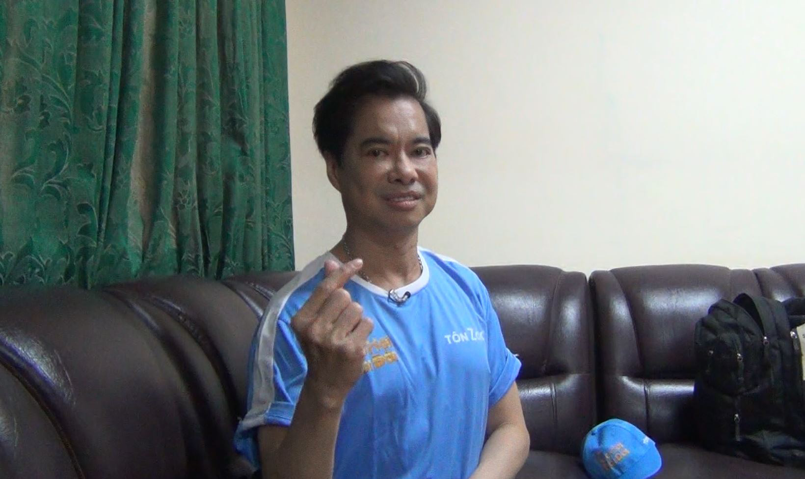 Chi gần 45 tỉ để chữa bệnh cho mẹ, ca sĩ Ngọc Sơn sẵn sàng từ bỏ gia tài, sự nghiệp