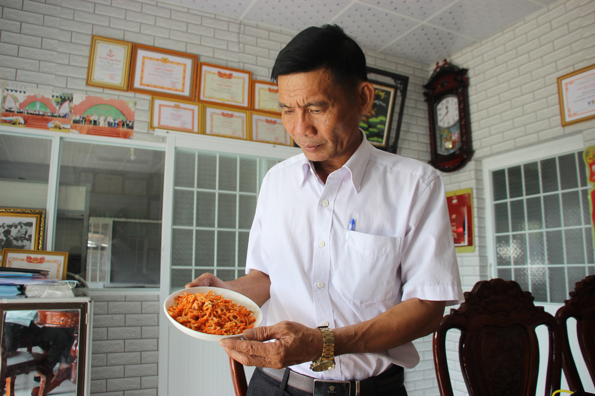 Thưởng thức 4 đặc sản ở C&agrave; Mau lọt tốp m&oacute;n ăn, qu&agrave; tặng ngon nhất Việt Nam - Ảnh 11.
