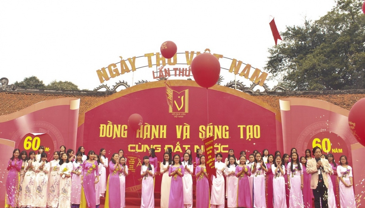 Ngày thơ Việt Nam: Cần phải làm mới, làm khác