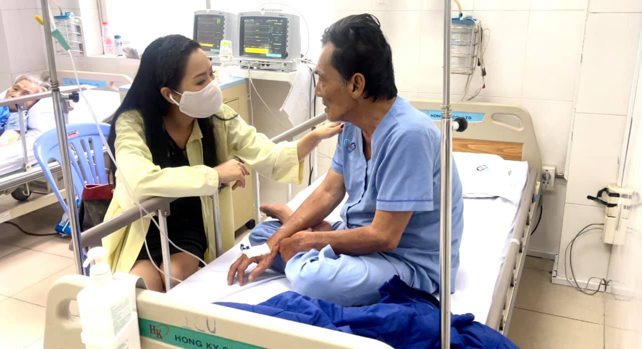 Nghệ sĩ quyên góp hàng trăm triệu đồng hỗ trợ diễn viên Thương Tín