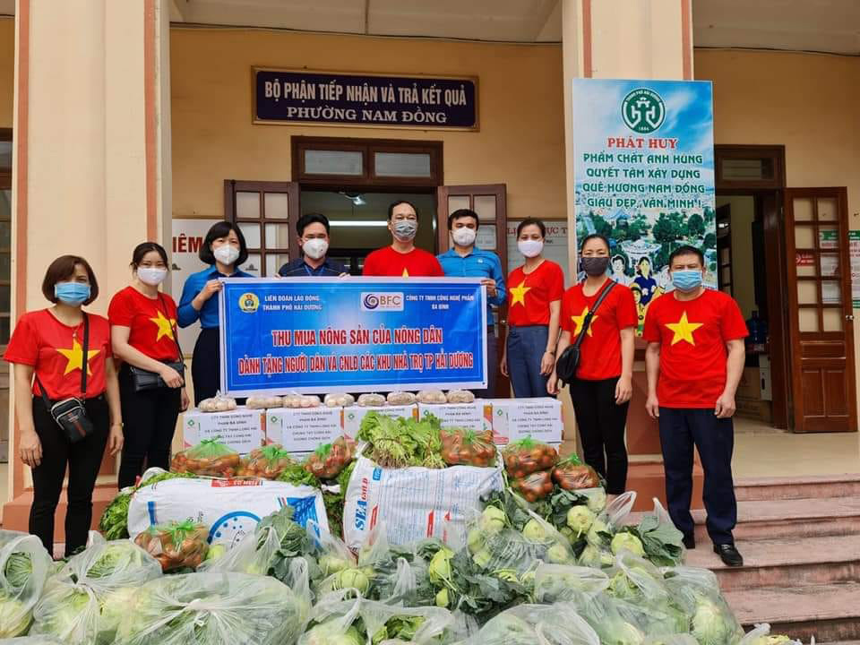 Hải Dương: Thu mua n&ocirc;ng sản tặng c&ocirc;ng nh&acirc;n ở trọ - Ảnh 1.