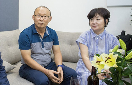 HLV Park Hang-seo cùng vợ cách ly 21 ngày dịp Tết Nguyên đán Tân Sửu 2021