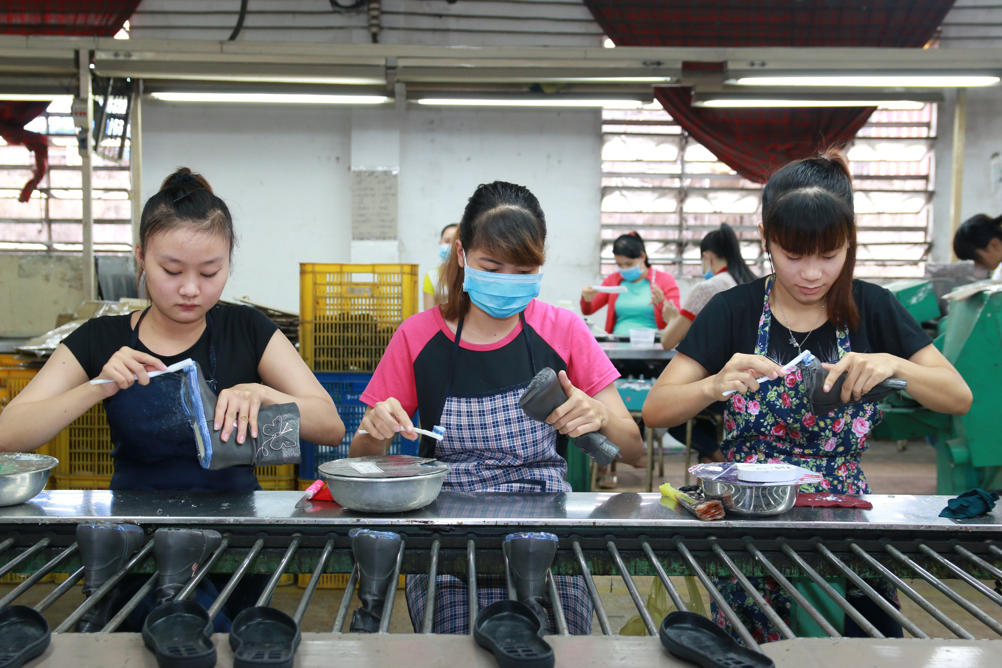 Nghỉ việc phải báo trước ít nhất 120 ngày