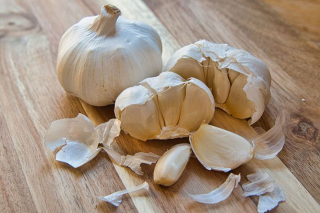 6 c&ocirc;ng dụng bất ngờ của l&ograve; vi s&oacute;ng - Ảnh 1.