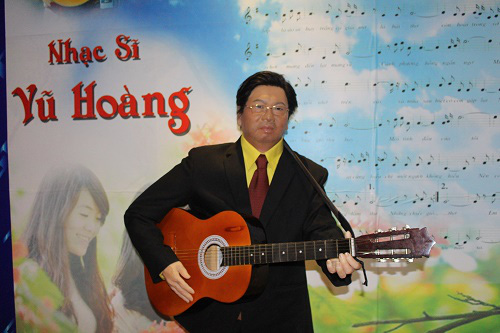 Mai Vàng nhân ái thăm nhạc sĩ Vũ Hoàng và NSND Lệ Thi - Ảnh 4.