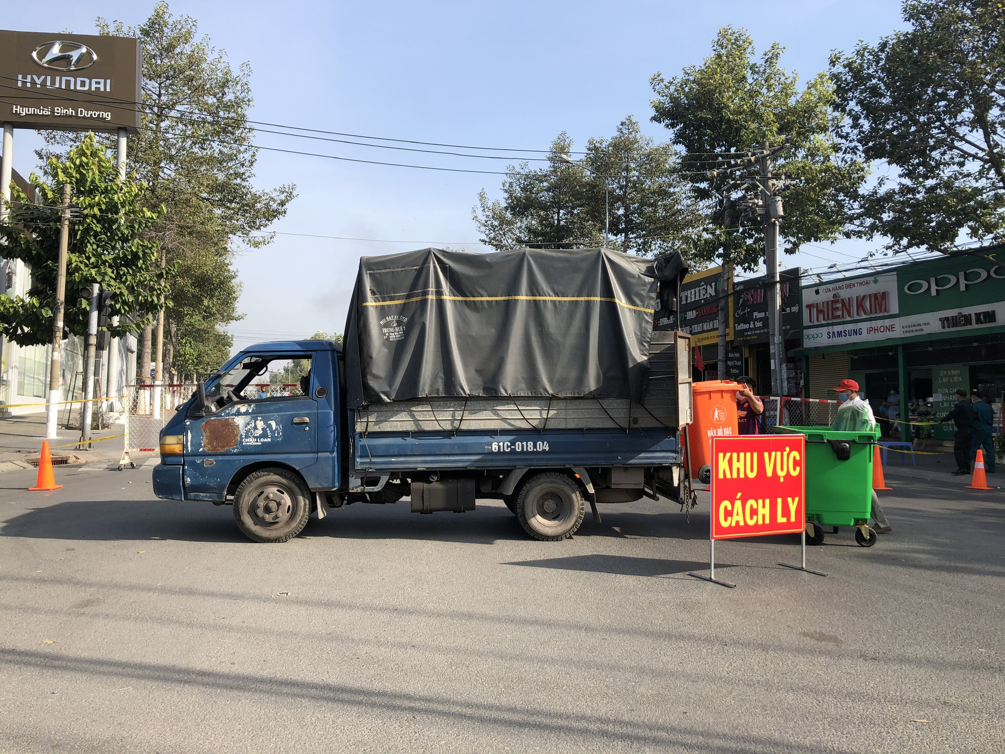 B&eacute; g&aacute;i 8 th&aacute;ng tuổi dương t&iacute;nh với SAR-CoV-2  - Ảnh 1.