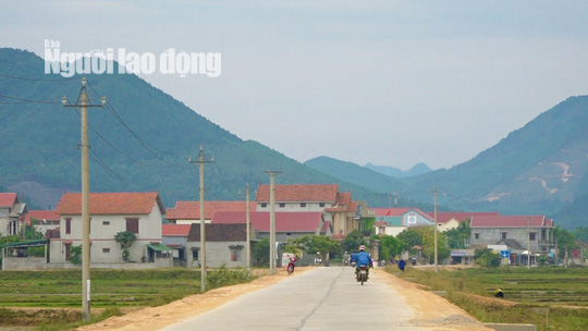 Trở lại v&ugrave;ng rốn lũ Ba Đồn những ng&agrave;y gi&aacute;p Tết - Ảnh 1.