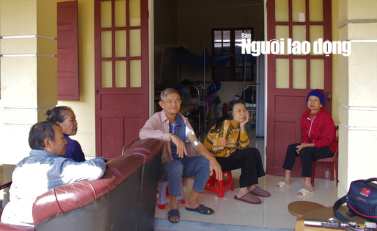 Xóm "cô đơn" những ngày giáp Tết