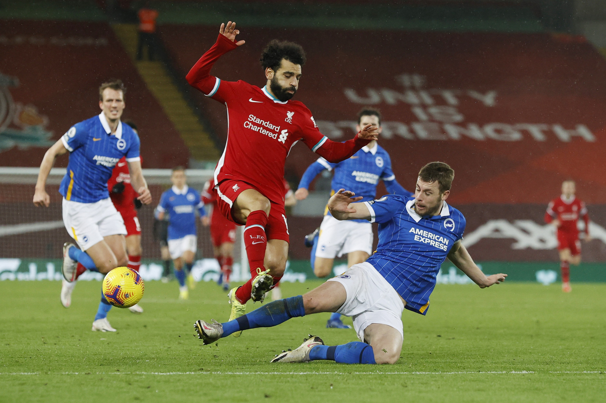 Quật ngã Liverpool ở Anfield, Brighton gây sốc sân cỏ Ngoại hạng Anh
