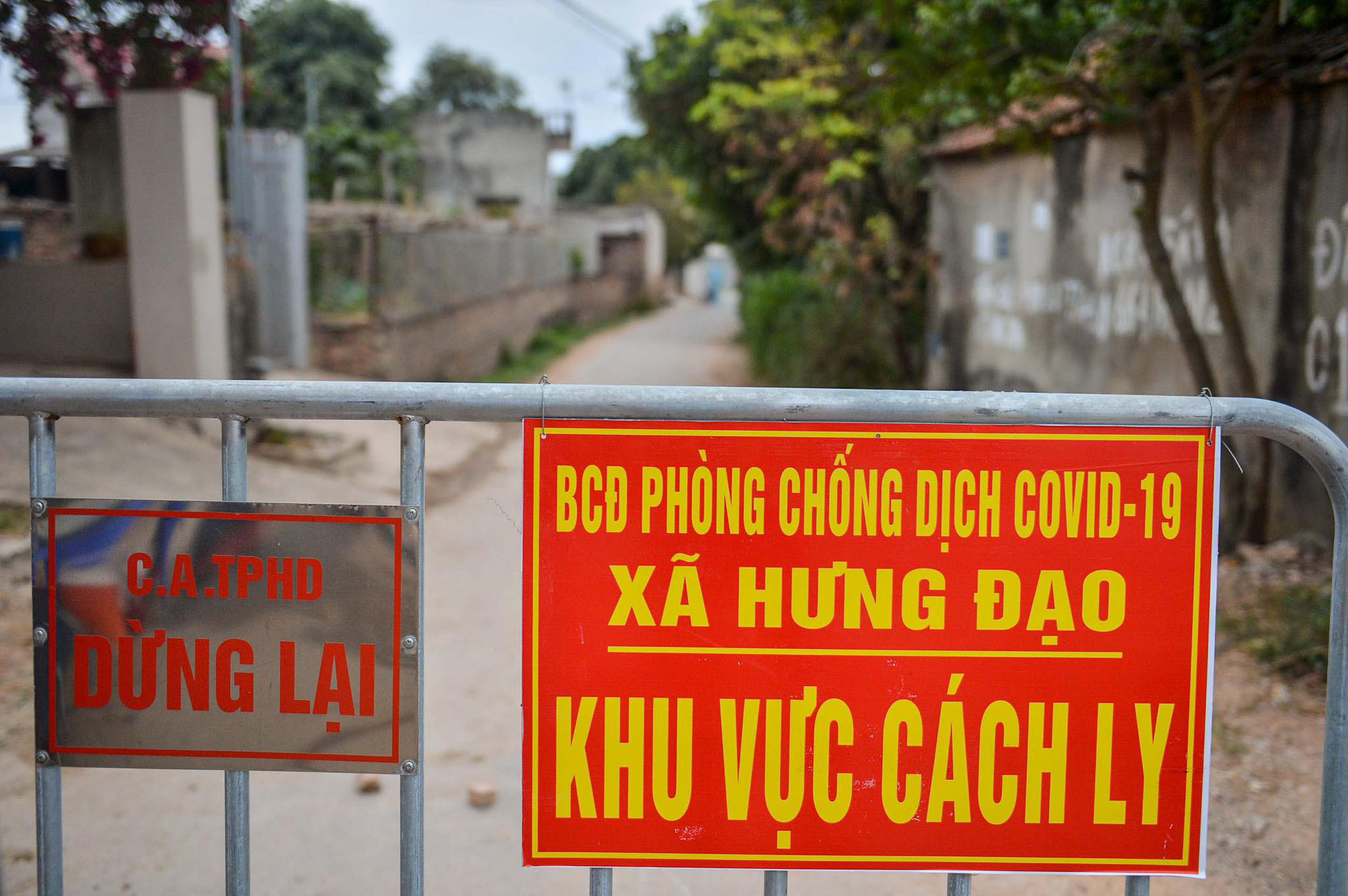 Người về qu&ecirc; ăn Tết từ c&aacute;c v&ugrave;ng dịch Covid-19 sẽ được c&aacute;ch ly như thế n&agrave;o? - Ảnh 2.