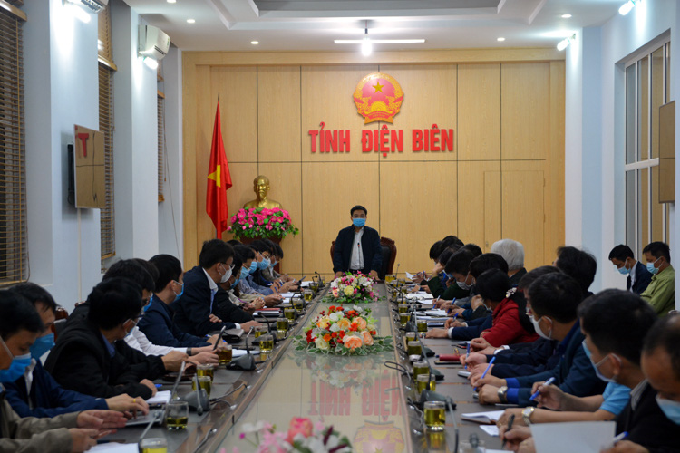 3 người về từ Hải Dương dương tính lần 1 với SARS-CoV-2, Điện Biên họp khẩn trong đêm