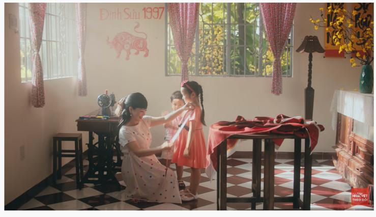 Chẳng cần pháo hoa, khi Tết bên bàn ăn đơn giản vẫn nghe tim rộn ràng - Ảnh 1.