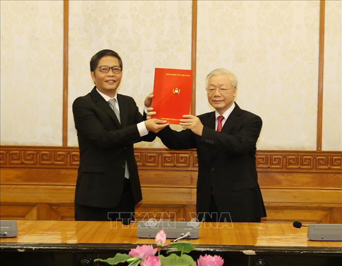 &Ocirc;ng V&otilde; Văn Thưởng l&agrave;m Thường trực Ban B&iacute; thư - Ảnh 2.