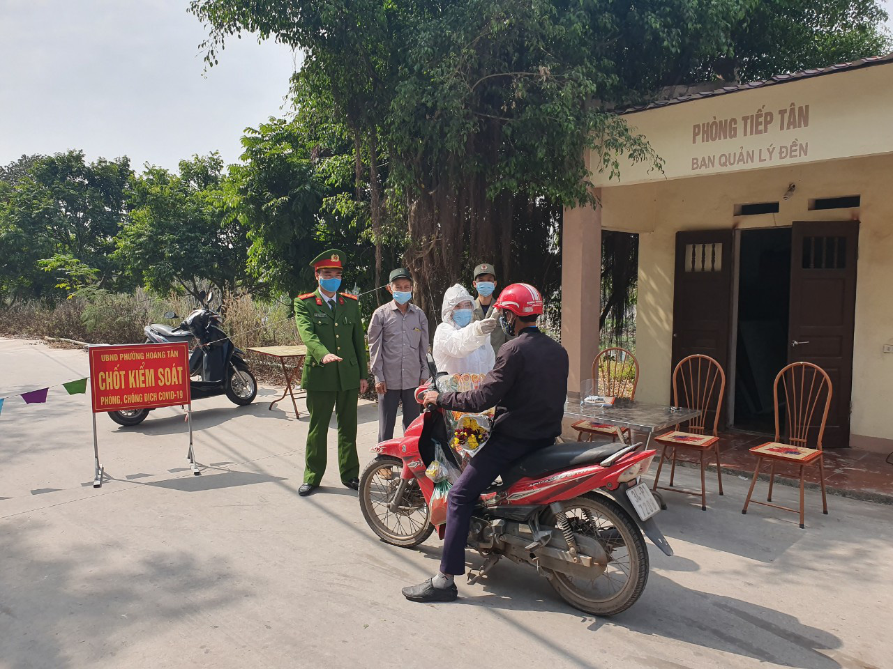 43 xã, phường, thị trấn có ca Covid-19, Hải Dương đưa Bệnh viện dã chiến số 3 vào sử dụng