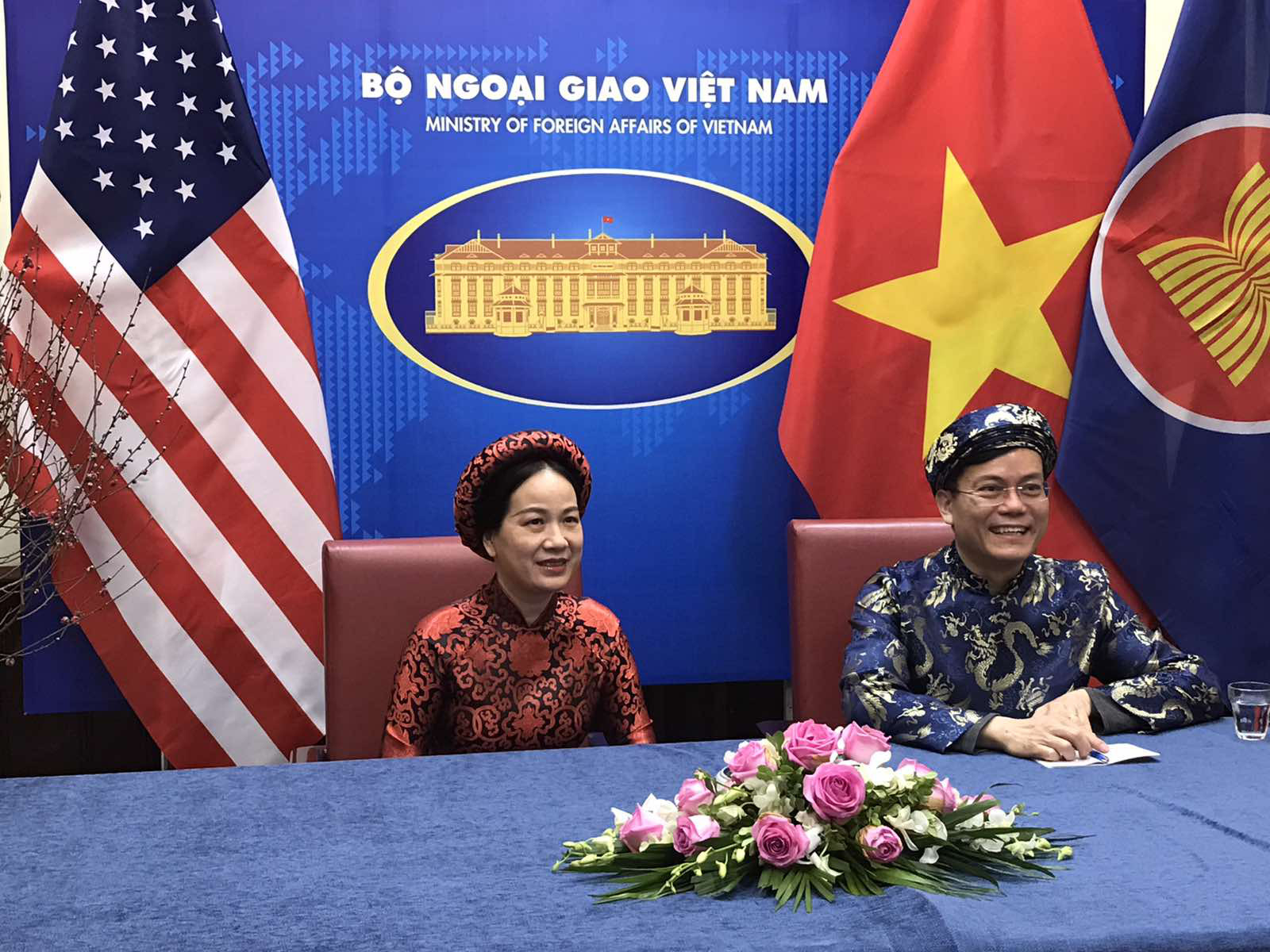 CLIP: Người Việt Nam ở nước ngoài đón Tết như thế nào? - Ảnh 1.