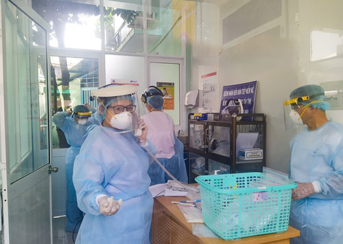 Chống dịch Covid-19: Khuyến cáo các biện pháp đón Tết an toàn - Ảnh 1.
