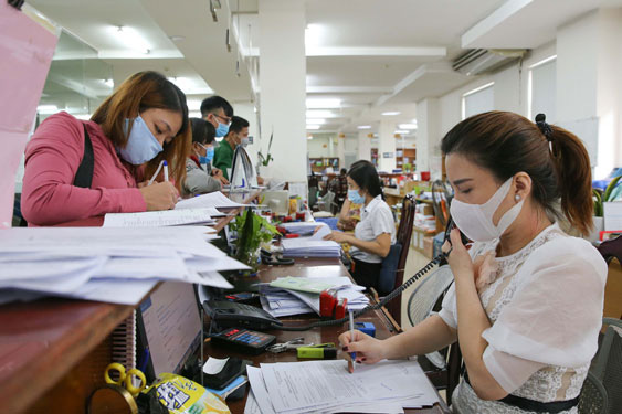 50% người nhận lương hưu, trợ cấp không dùng tiền mặt