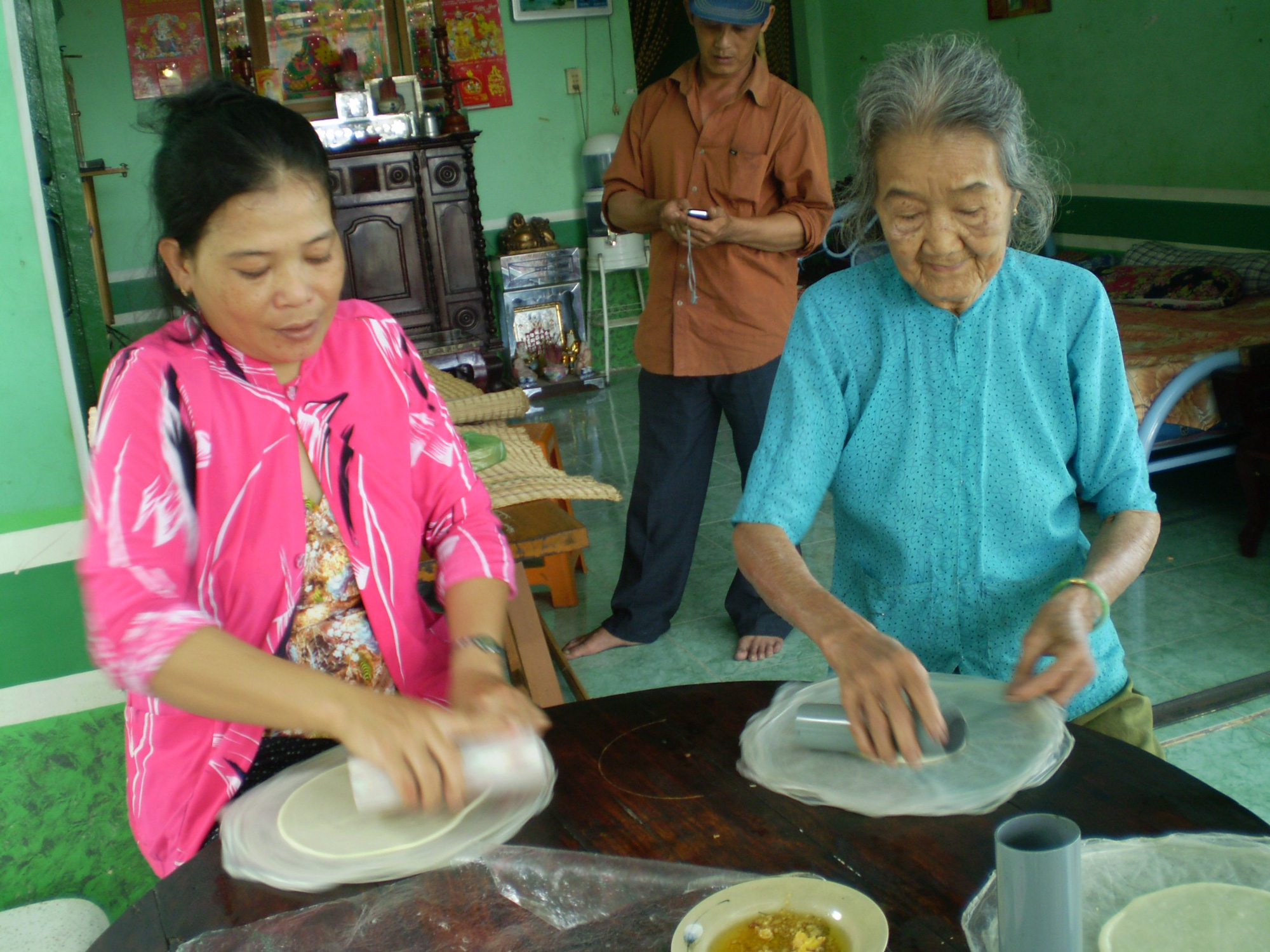 B&agrave;i dự thi L&agrave;m b&aacute;o c&ugrave;ng B&aacute;o Người Lao Động: Nhớ da diết phong vị Tết xưa - Ảnh 4.