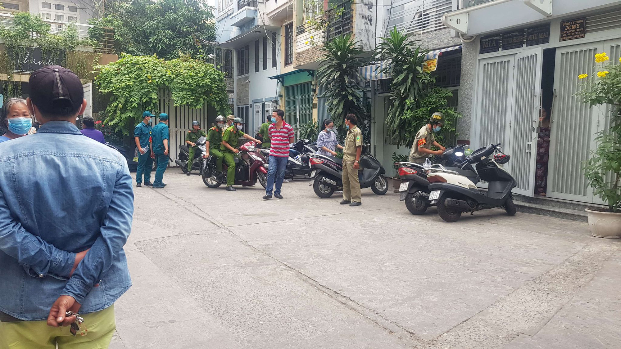 Nam thanh niên chết trong tư thế treo cổ, nghi tự tử do nợ nần